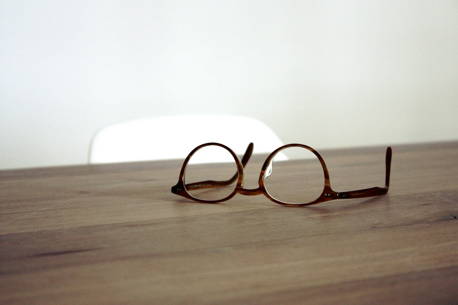 Why a Lens for Astigmatism Must Never Spin on Your Eye