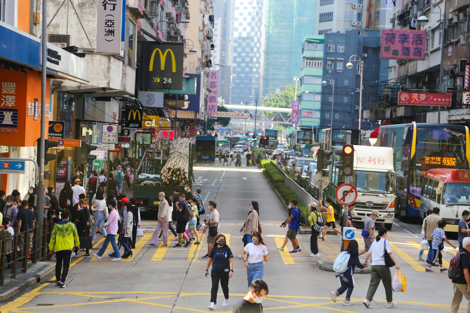 Korea, Japan, Hong Kong: Same Optical Shop, Why Such Different Licences?